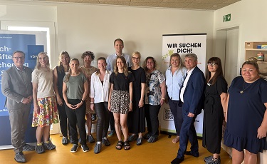 Projektbesuch von vbw und der Bundesagentur für Arbeit beim Bildungswerk der Bayerischen Wirtschaft